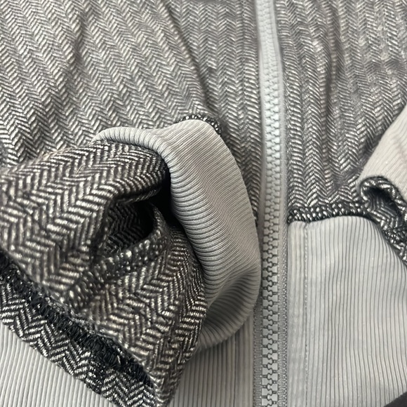 Lululemon long sleeve hoodie - Picture 3 of 4